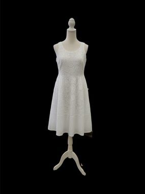 Jessica Howard White Lace Midi Dress